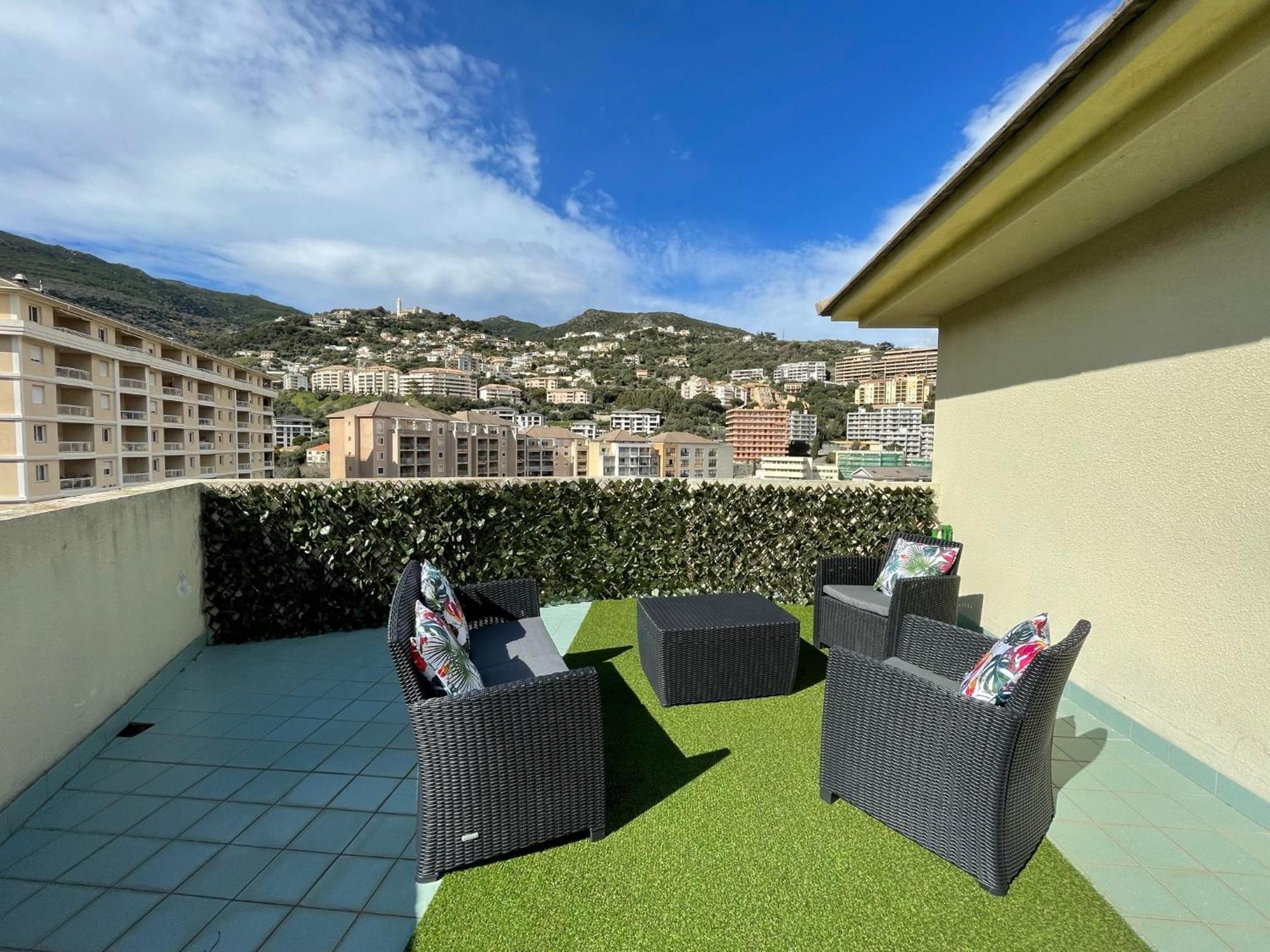 Grand T2 Proche Centre Ville, Vue Mer Et Montagne Bastia  Esterno foto